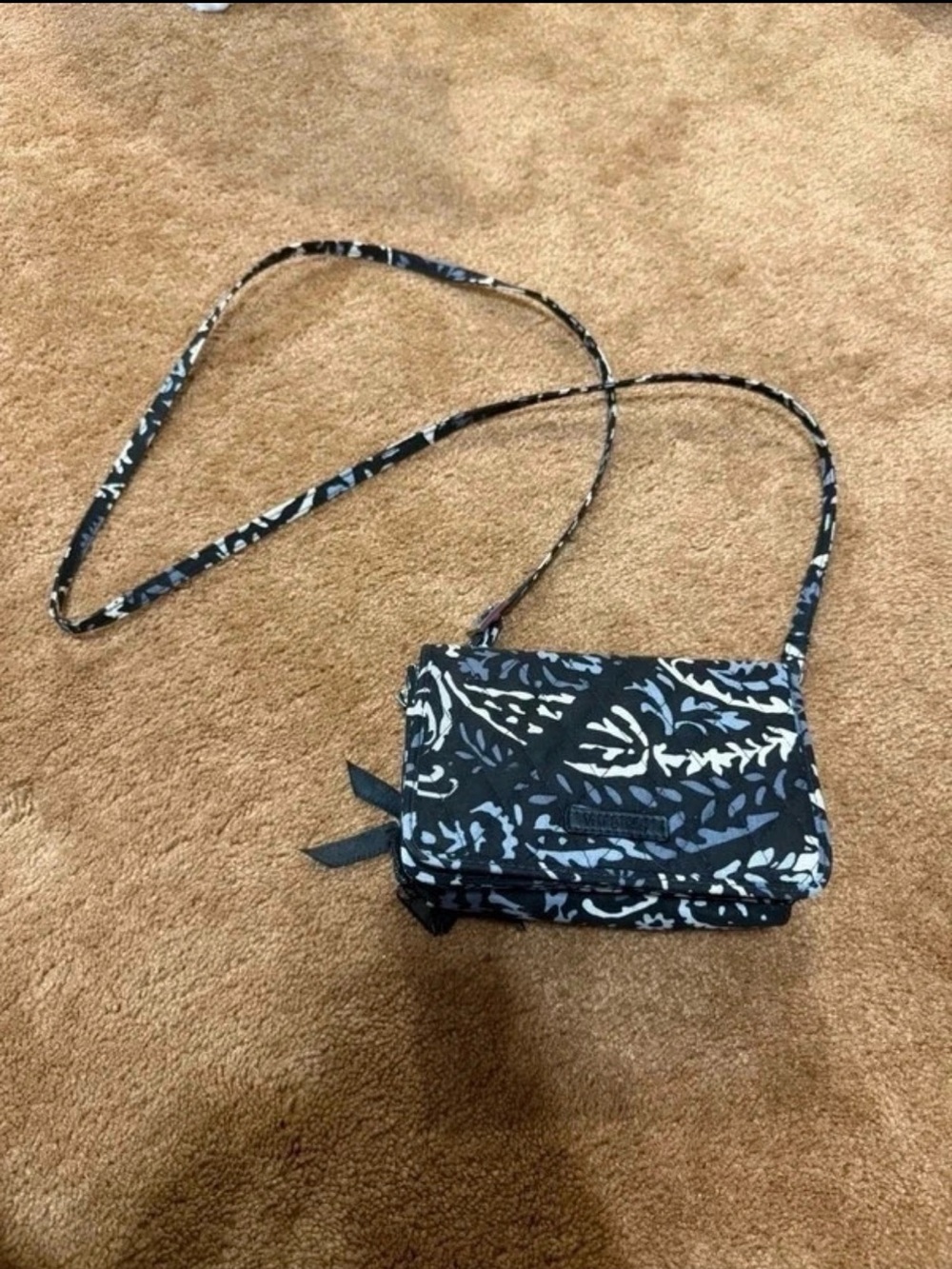 Vera Bradley Black and White Printed Crossbody Purse Women's Small Shoulder bag